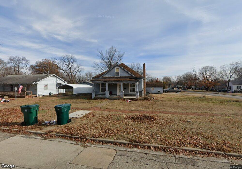 1016 S 15th St, Parsons, KS 67357 - photo 1