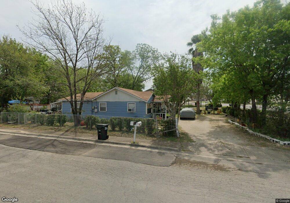305 Staples Rd, San Marcos, TX 78666 - photo 1