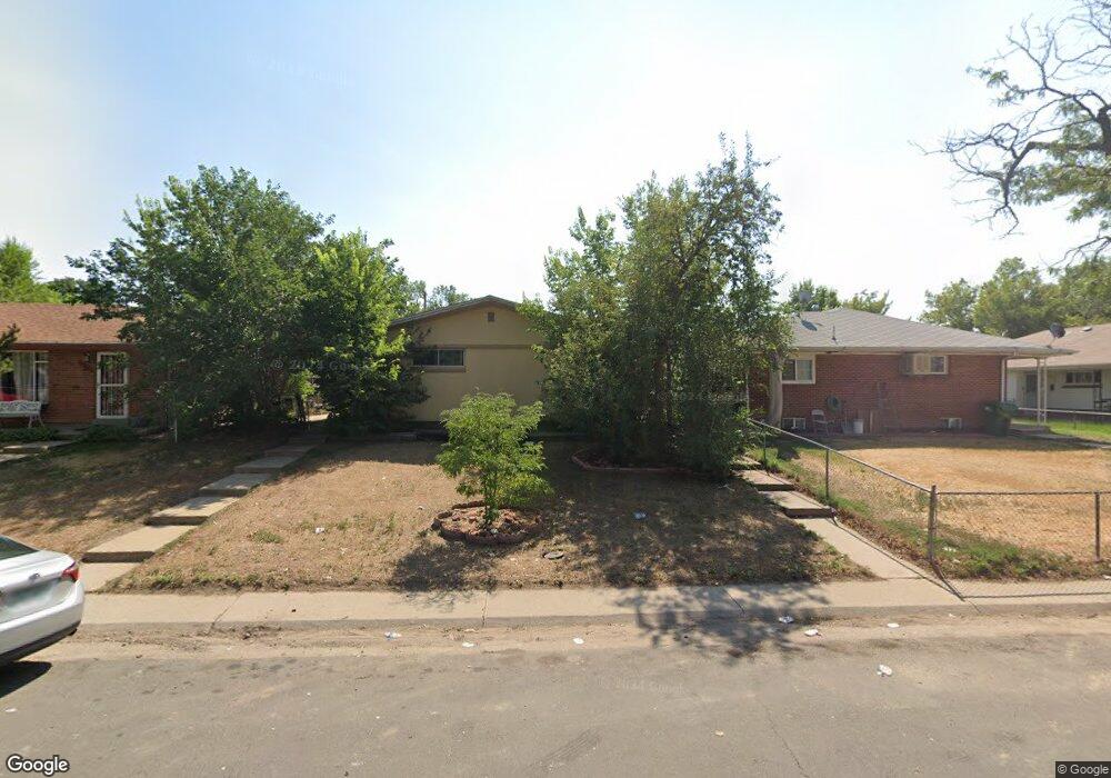 1128 Clinton St, Aurora, CO 80010 - photo 1