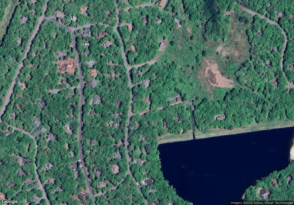 801 Elm Ct, Hawley, PA 18428 - photo 1