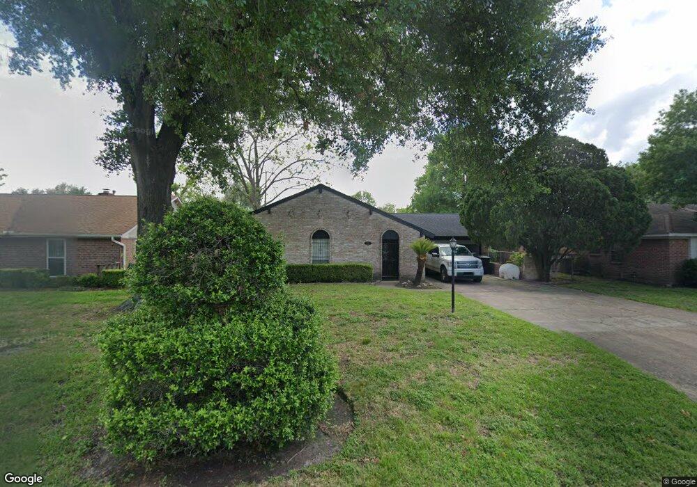 222 Weatherly Way, Houston, TX 77022 - photo 1