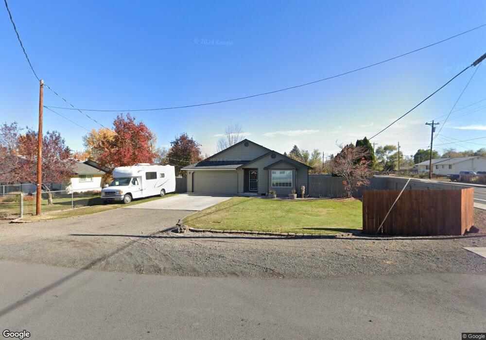 2252 SW 25th St, Redmond, OR 97756 - photo 1