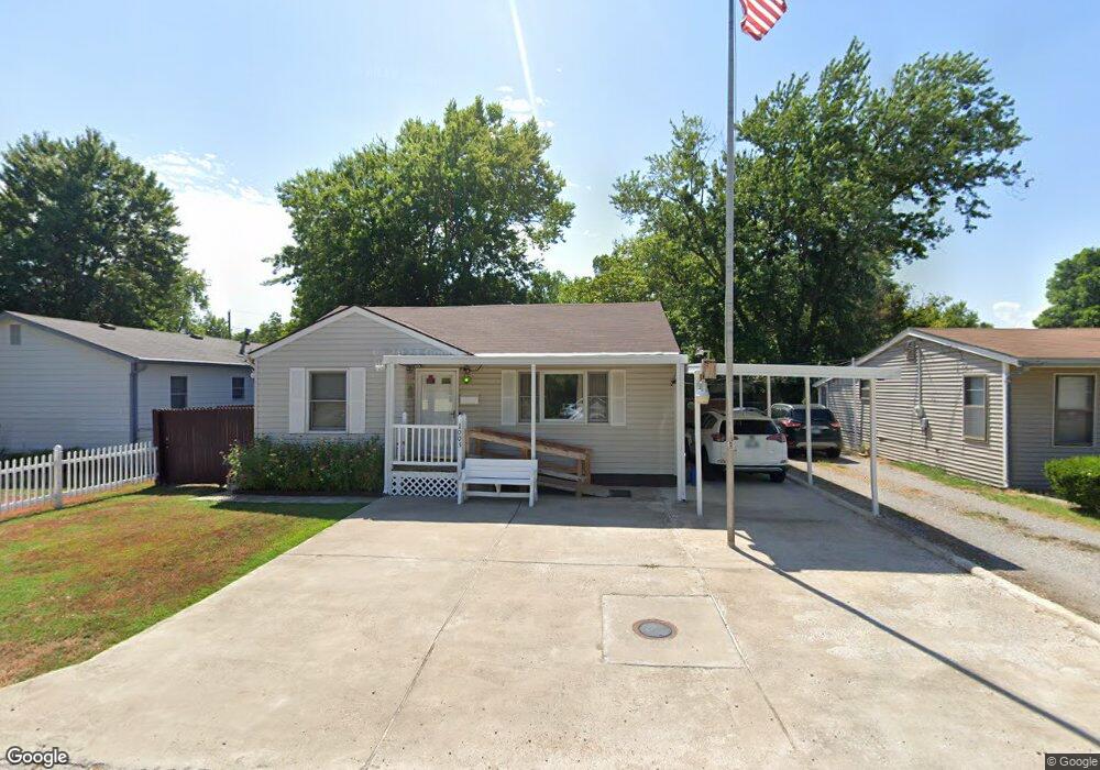 1003 N Osage Ave, Claremore, OK 74017 - photo 1