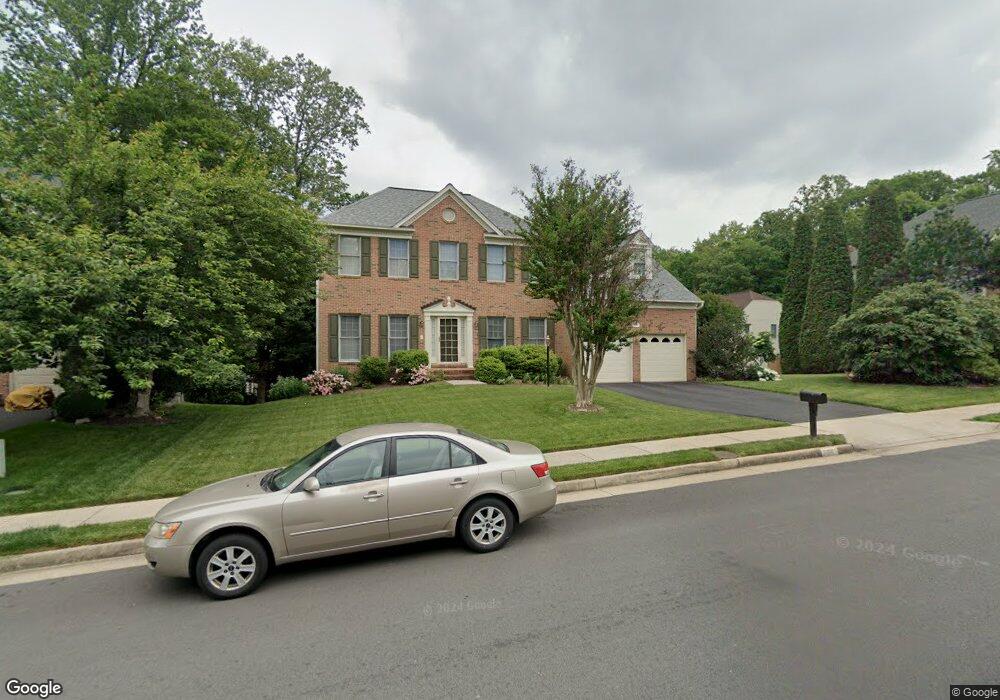 7905 Bressingham Dr, Fairfax Station, VA 22039 - photo 1