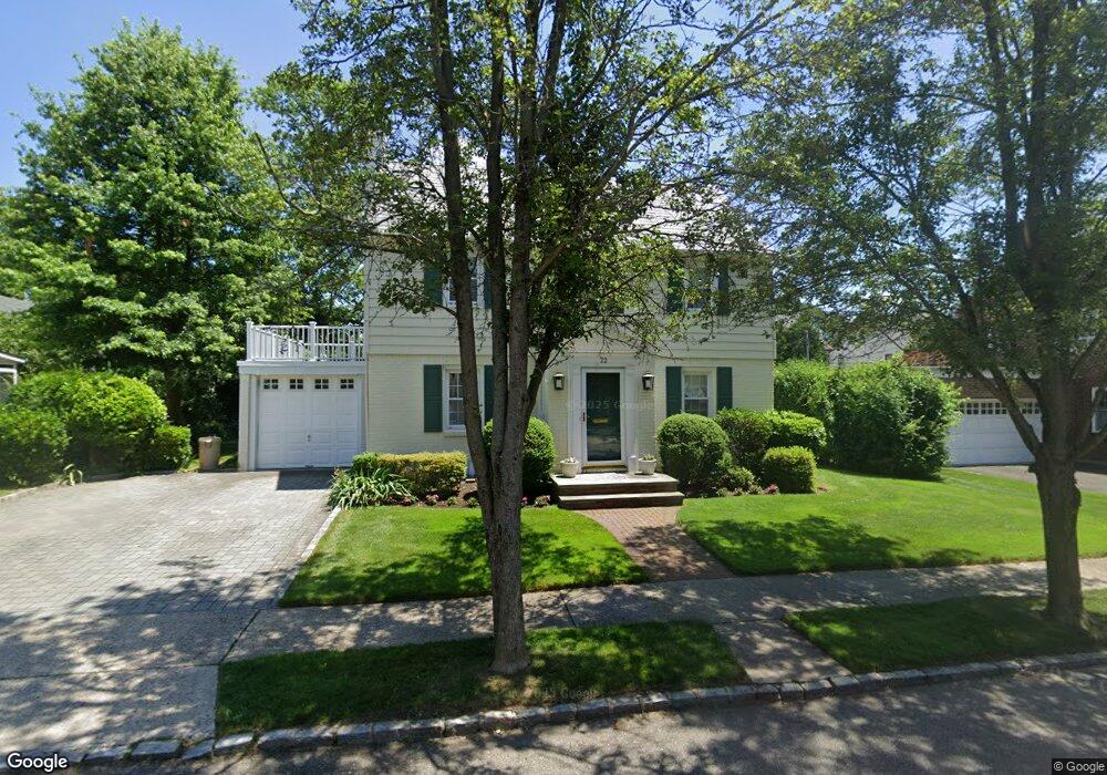 22 Dewey St, Manhasset, NY 11030 - photo 1