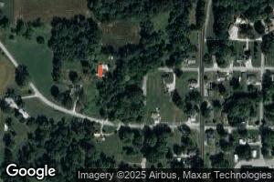 107 S 5th St, Edwardsport, IN 47528