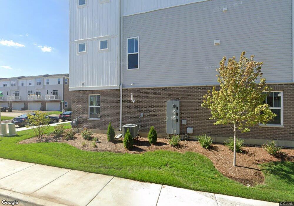 1038 Bogart St, Des Plaines, IL 60018 - photo 1