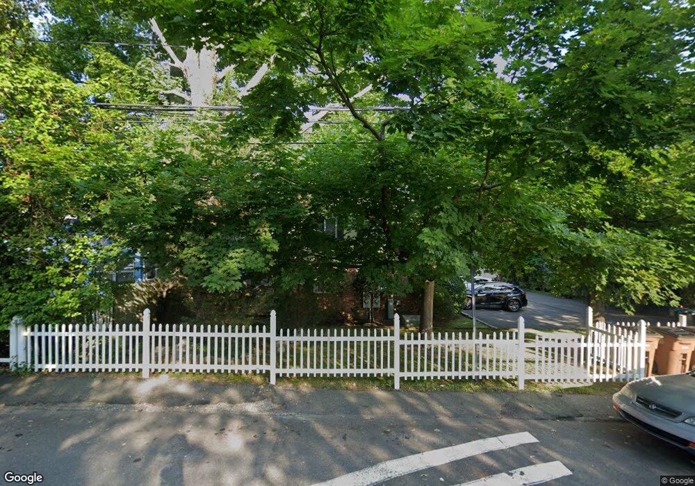 202 Highview Ave unit 3, Stamford, CT 06907 - photo 1