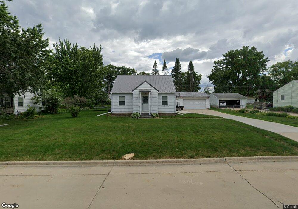 1320 W 7th St, Cedar Falls, IA 50613 - photo 1