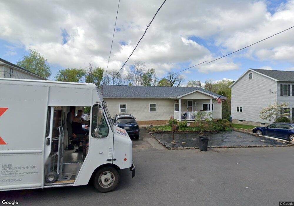 1325 Loomis Ave, Scranton, PA 18504 - photo 1