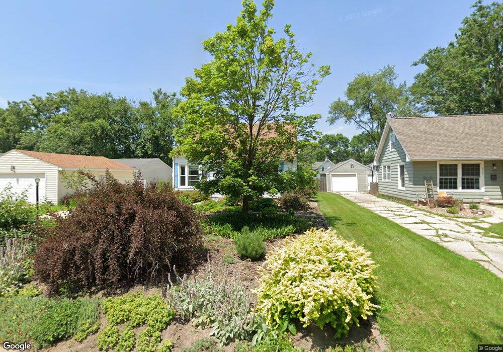 2714 Iowa Ave SE, Cedar Rapids, IA 52403 - photo 1