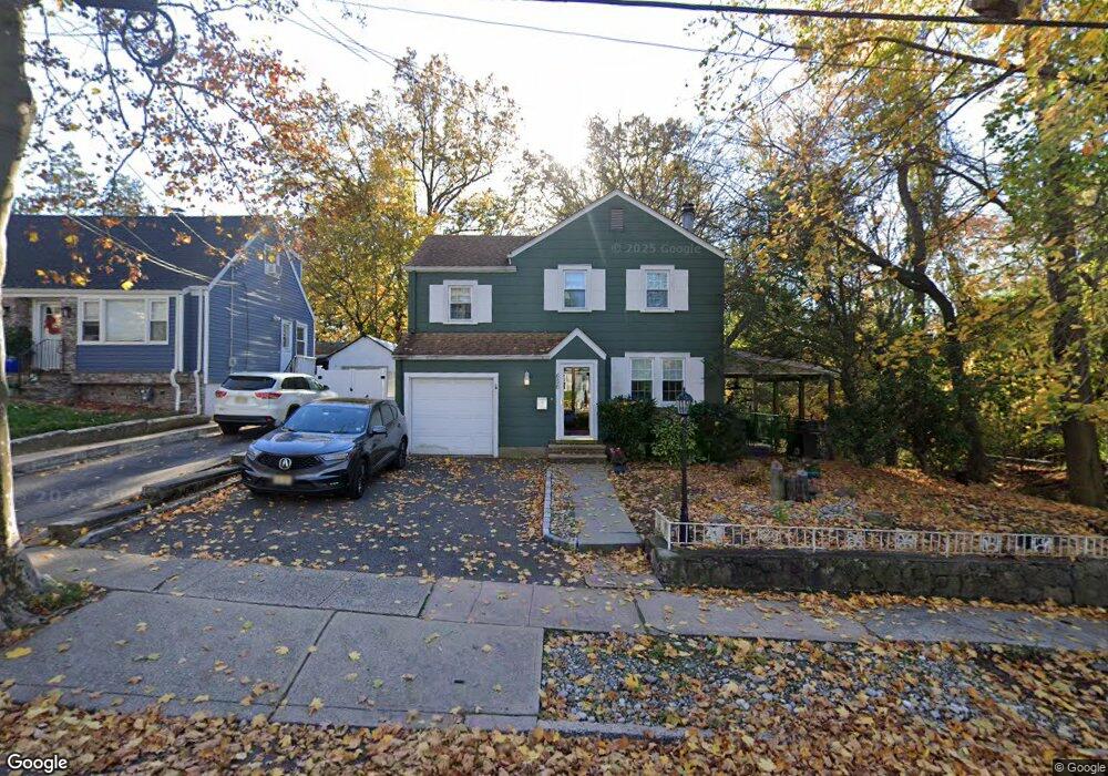 656 Elm Ave, Ridgefield, NJ 07657 - photo 1