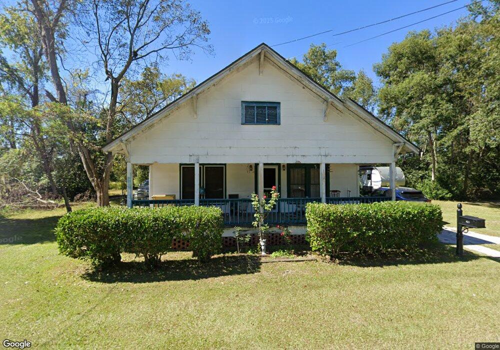 421 Hendry St, Blackshear, GA 31516 - photo 1