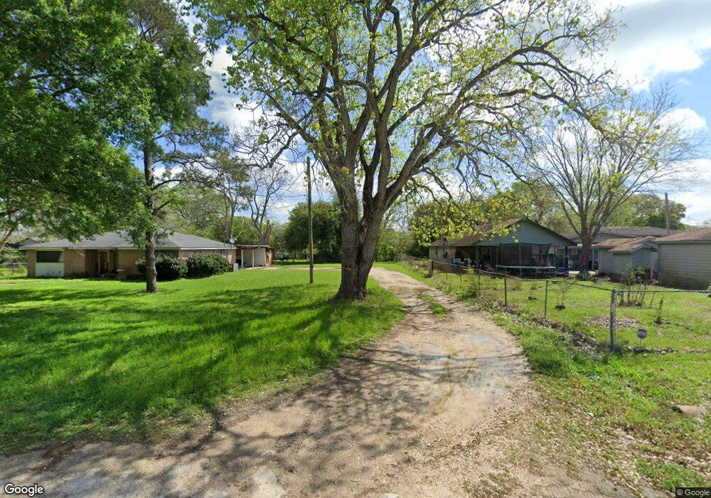3013 Sycamore Ave, Bay City, TX 77414 - photo 1
