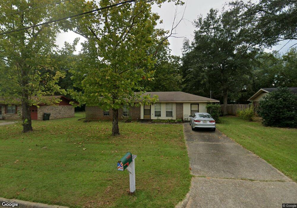 2502 Nottingham Way, Dothan, AL 36305 - photo 1