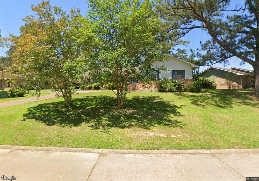 413 Fendler Pkwy, Pineville, LA 71360 - photo 1