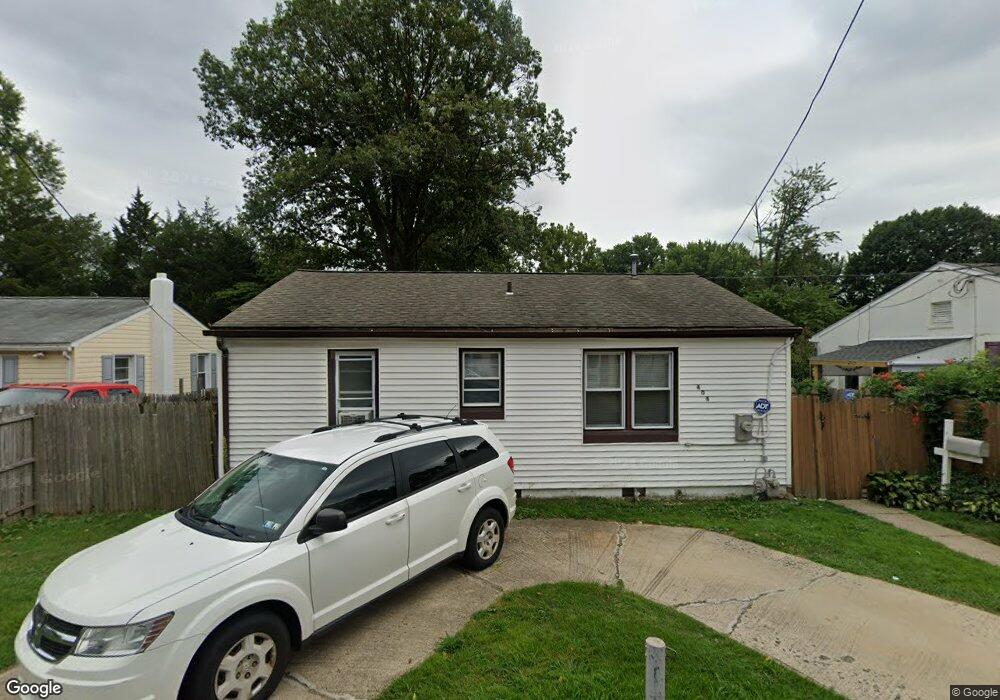 404 Boston Ct, Wallingford, PA 19086 - photo 1