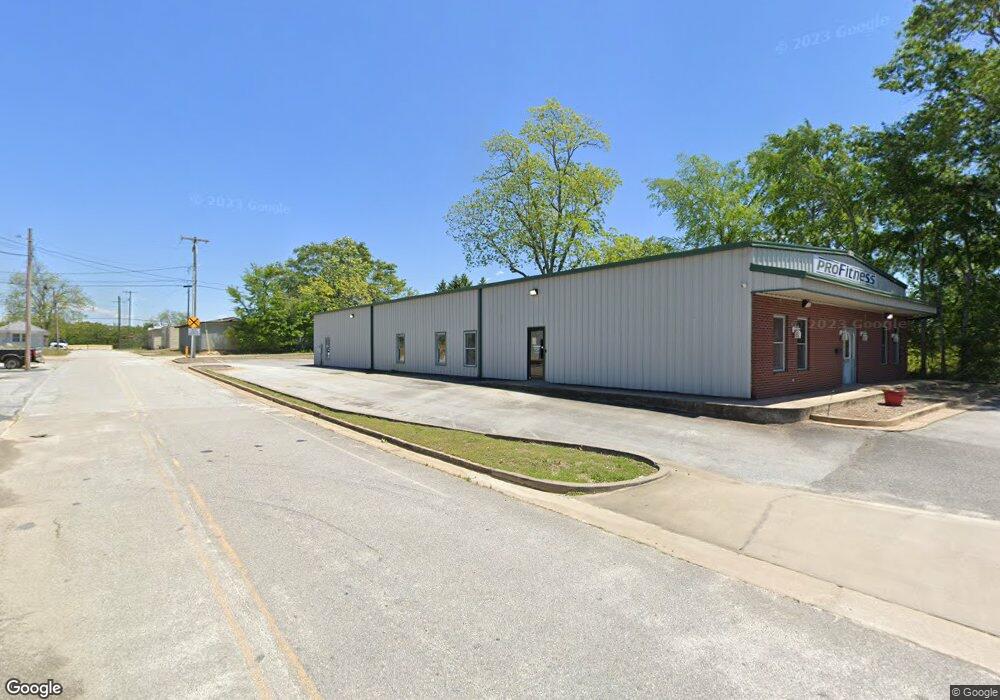 108 College Ave, Elberton, GA 30635 - photo 1