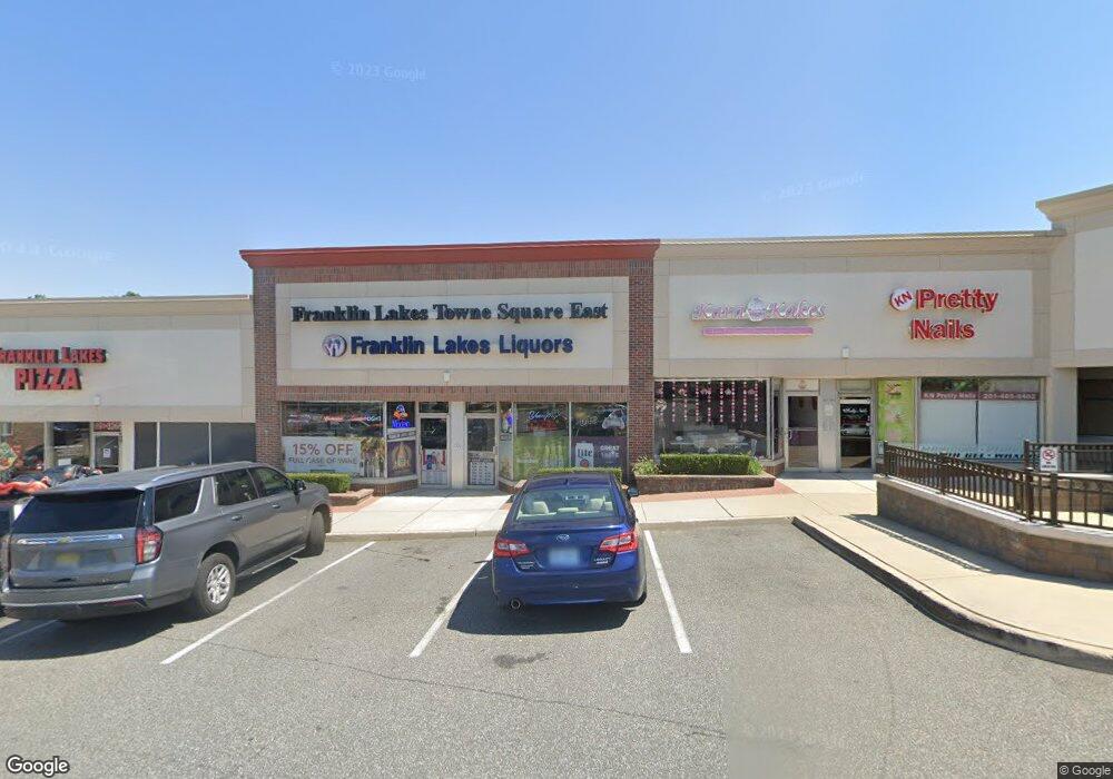 799 Franklin Ave, Franklin Lakes, NJ 07417 - photo 1