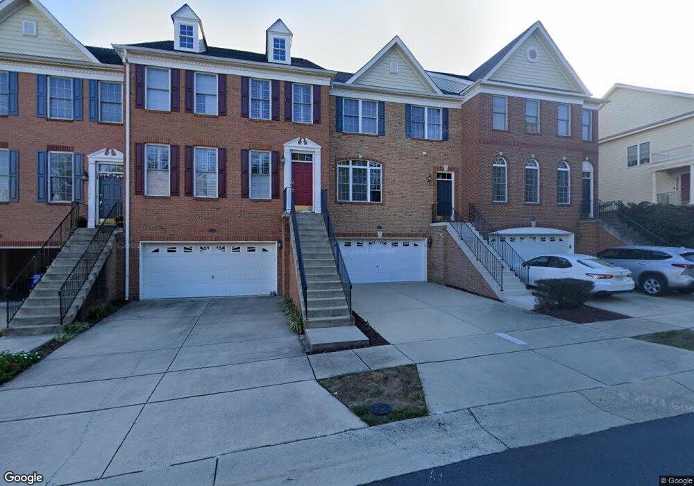 42915 Olander Square, Chantilly, VA 20152 - photo 1