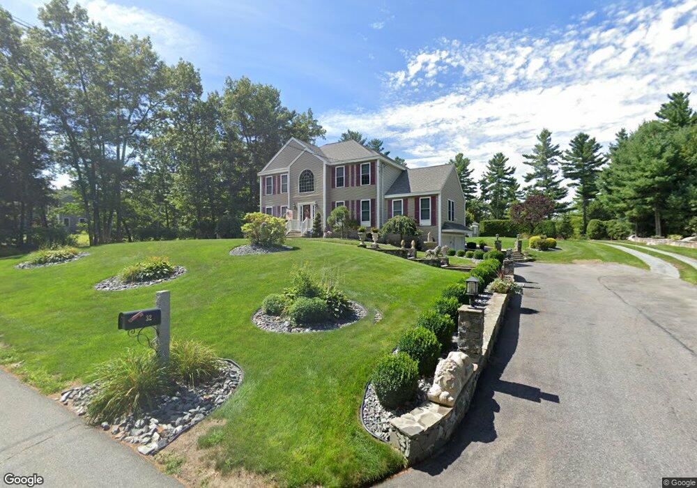 32 Webster Ave, Pelham, NH 03076 - photo 1