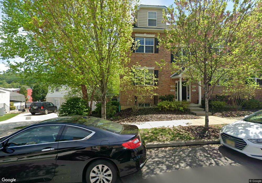 807 Spring Mill Ave unit 3, Conshohocken, PA 19428 - photo 1