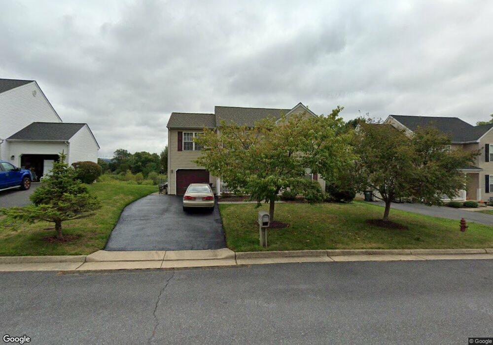 578 Edwardian Ln, Waynesboro, VA 22980 - photo 1