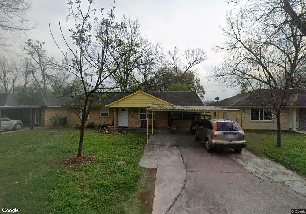 221 Red Ripple Rd, Houston, TX 77076 - photo 1