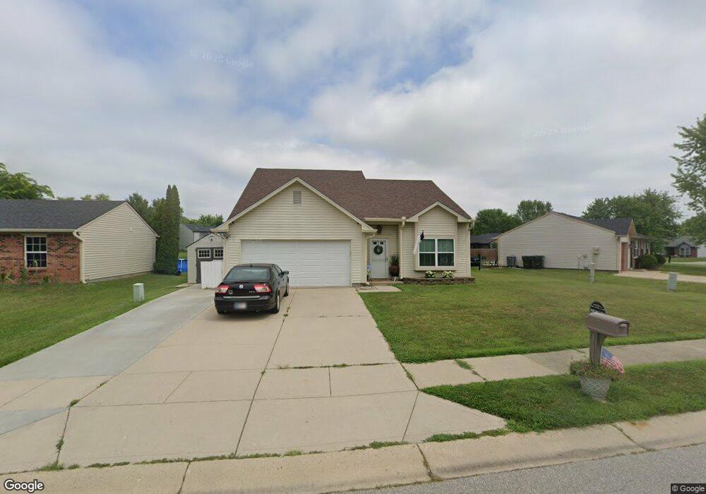 224 Meadow Creek South Dr, Whiteland, IN 46184 - photo 1