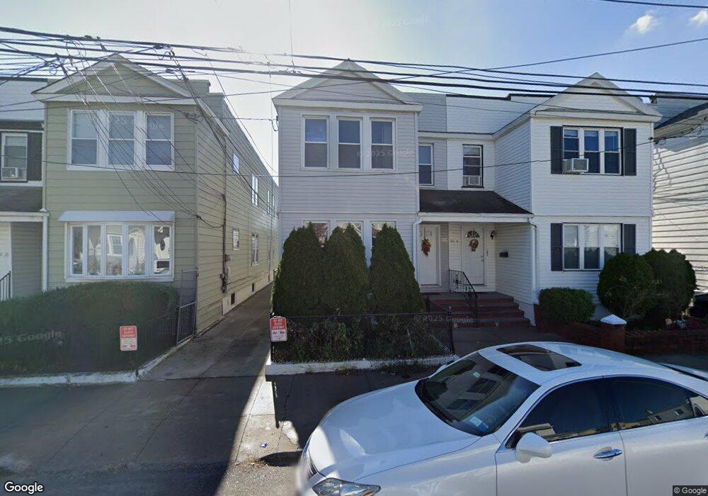 104-16 Rosita Rd, Ozone Park, NY 11417 - photo 1