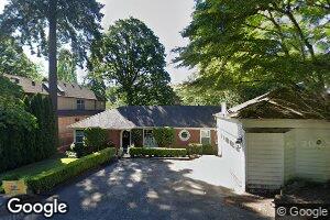 17335 Canal Cir, Lake Oswego, OR 97035