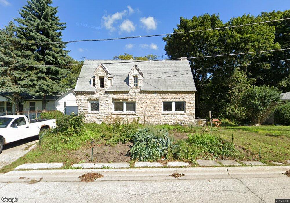 800 W Clayton St, Waukegan, IL 60085 - photo 1