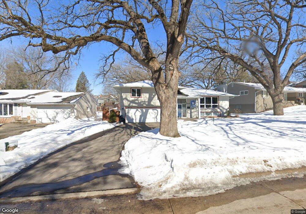 5148 Abercrombie Dr, Edina, MN 55439 - photo 1