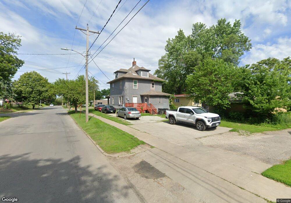 3003 Cambridge St, Des Moines, IA 50313 - photo 1