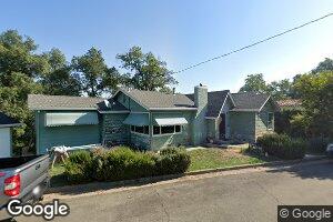 725 Lakeview Dr, Redding, CA 96001
