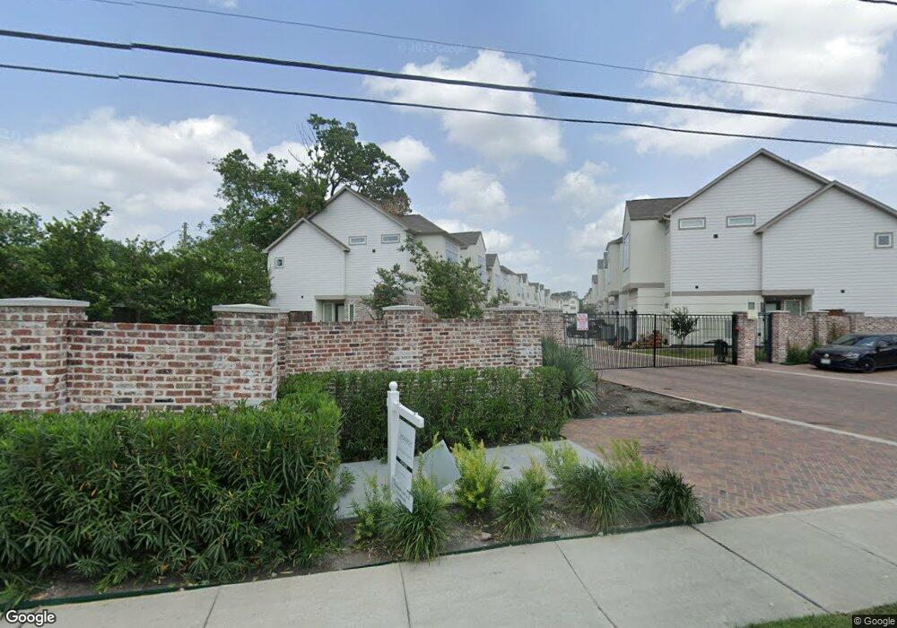 111 Knights Bridge Park Ln, Houston, TX 77018 - photo 1