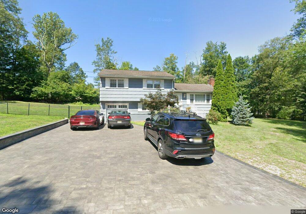 2 Honeysuckle Ln, Kinnelon, NJ 07405 - photo 1