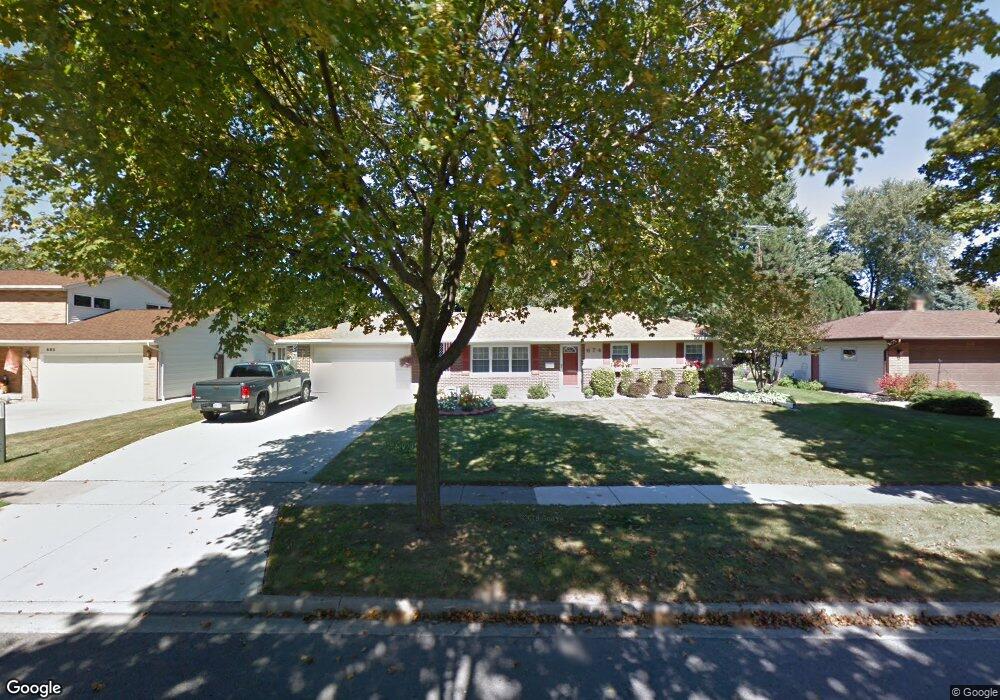 674 Heine St, Frankenmuth, MI 48734 - photo 1