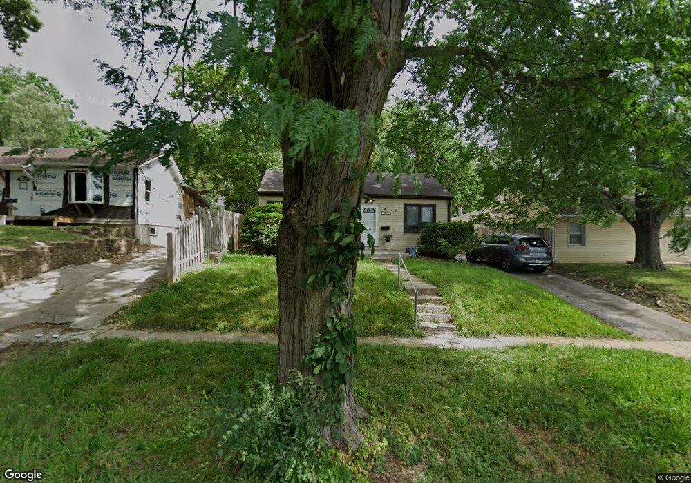 309 Davis Ave, Des Moines, IA 50315 - photo 1