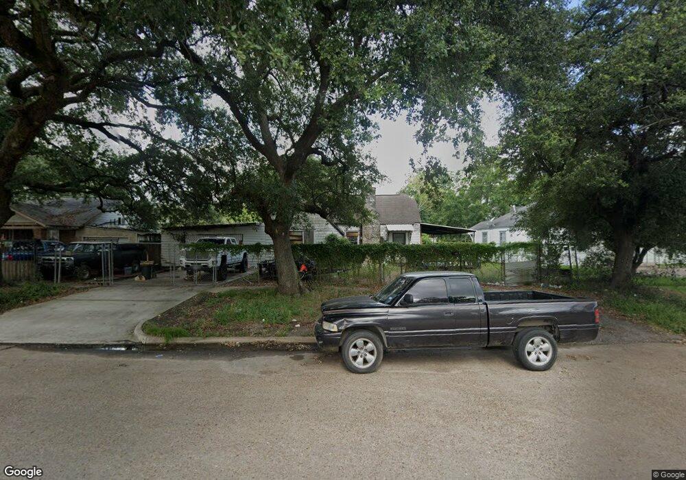 3818 Dover St, Houston, TX 77087 - photo 1