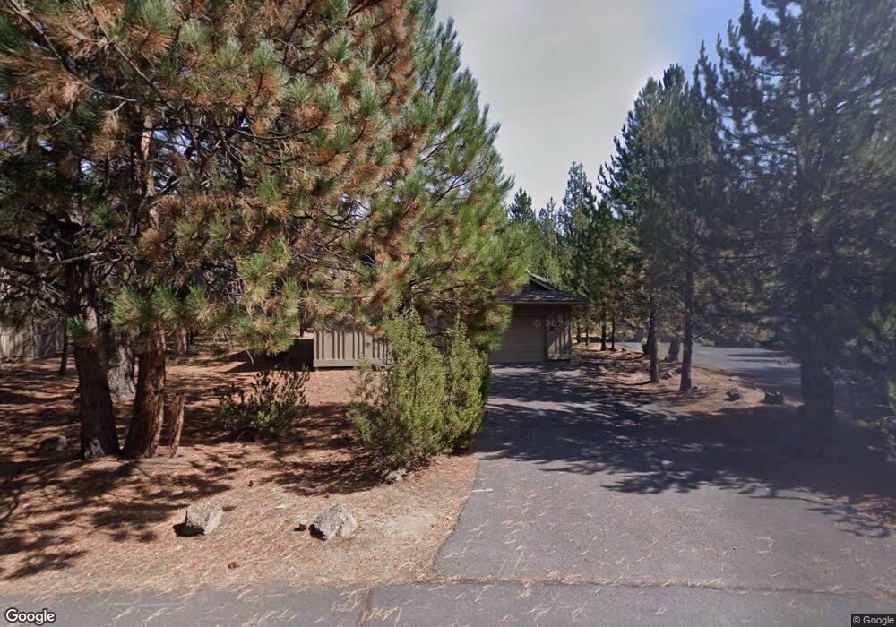 17781 Quelah Ln, Bend, OR 97707 - photo 1