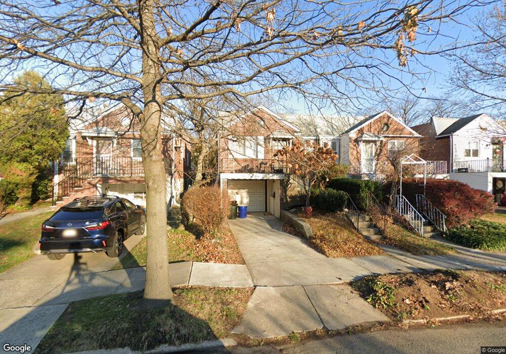 6717 180th St, Fresh Meadows, NY 11365 - photo 1