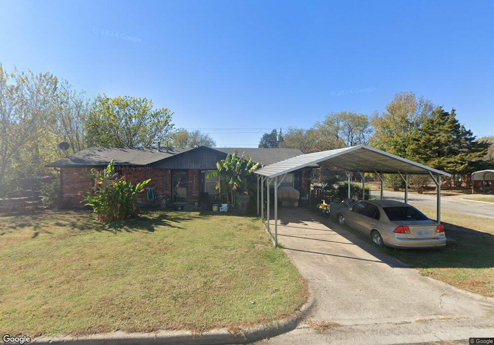 1508 N Creek Place, Okmulgee, OK 74447 - photo 1