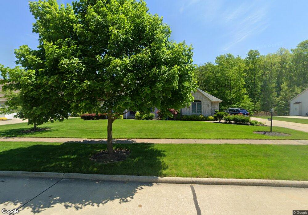 9651 Amberwood Ct, Broadview Heights, OH 44147 - photo 1