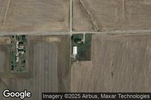 469 Poplar Dr, Xenia, IL 62899
