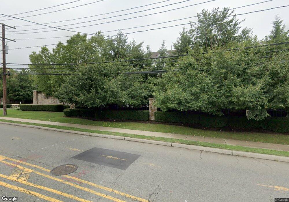 8 Devonshire Dr, Clifton, NJ 07013 - photo 1