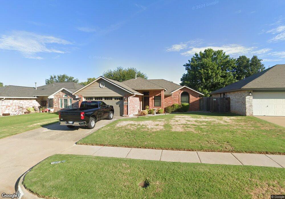 621 Golden Eagle Dr, Norman, OK 73072 - photo 1
