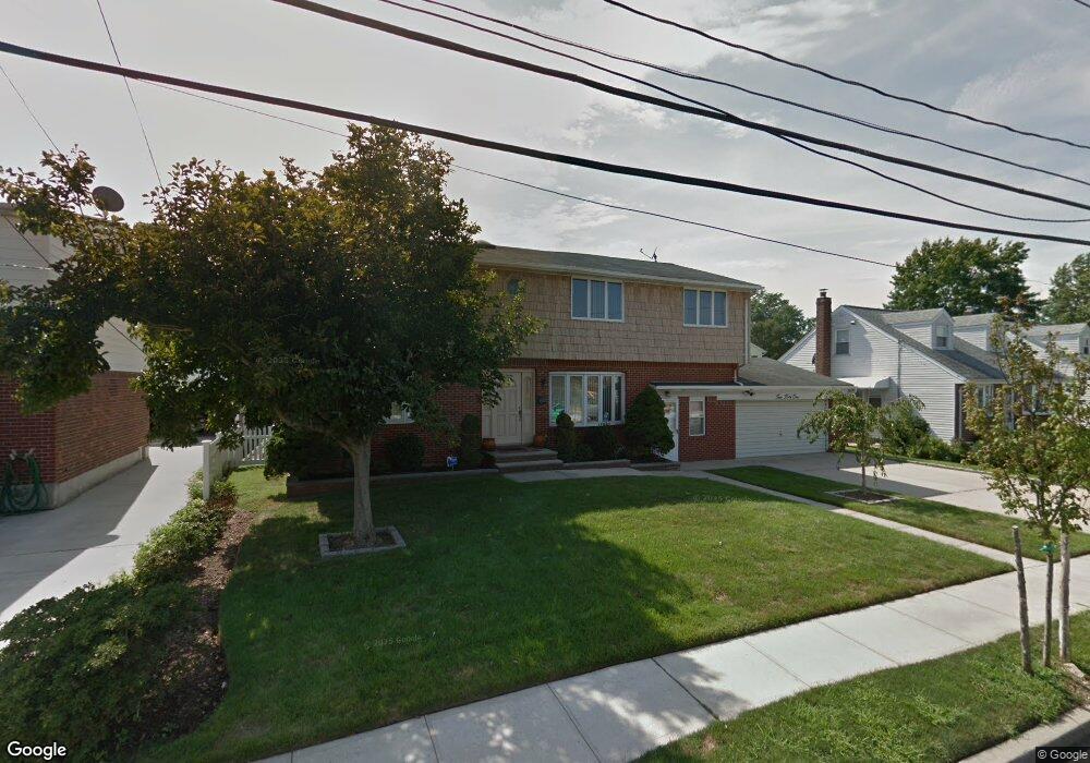 251 Emory Rd, Mineola, NY 11501 - photo 1