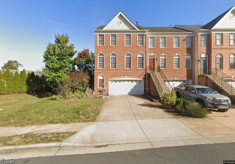 22611 Welborne Manor Square, Ashburn, VA 20148 - photo 1