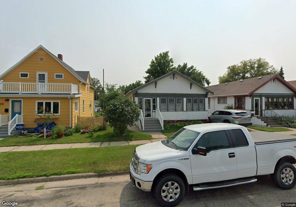 520 4th St SE, Jamestown, ND 58401 - photo 1